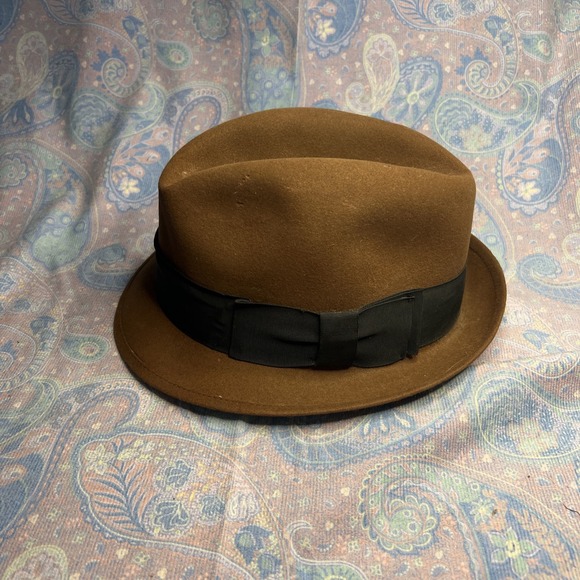 VTG Grand Prix Brown Felt Fedora Size 7 1/8 Black Band Please Read Description